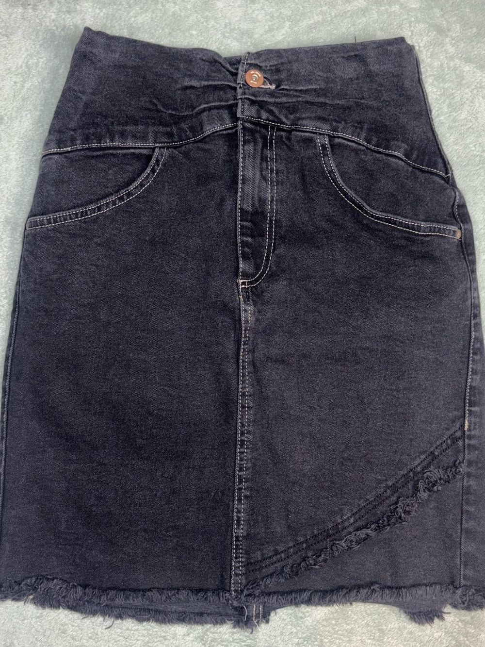 Zara Charcoal Grey High-Waisted Denim Mini Skirt Asymmetric Frayed Hem Sz S